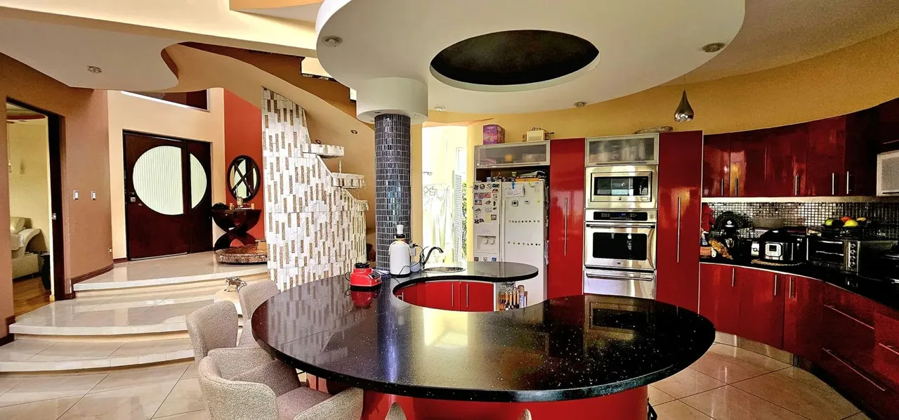 House for sale in Santo Domingo de Heredia. LUXURY PROPERTY. — photo 4