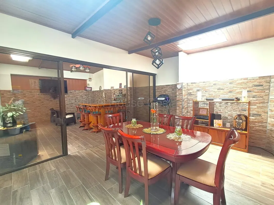 House for Sale in Heredia | Central Residential Area | 3 Bedrooms | Great Investment! — photo 4
