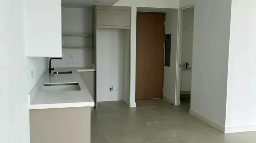Apartment for Sale in Nunciatura with View and Luxury Amenities