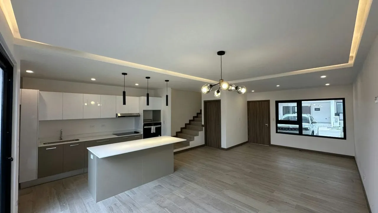 Brand-new modern home for rent located in Santa Ana