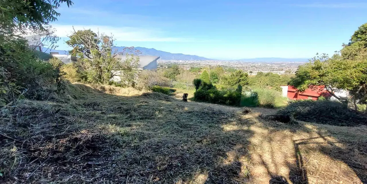 Dream View: Lot for Sale in El Carmen de Guadalupe