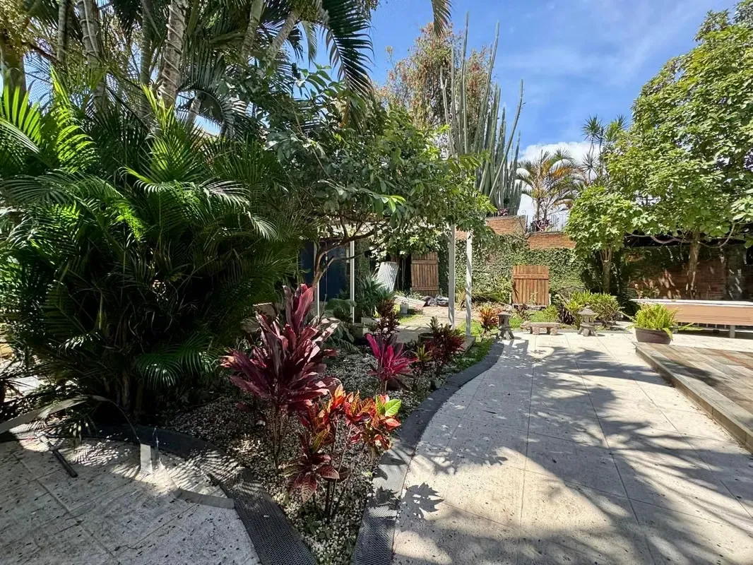 House for Rent in San Pedro with Mixed-Use Zoning — photo 2