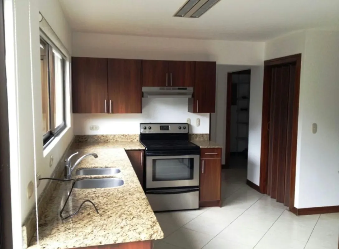 HOUSE FOR RENT IN HACIENDA DEL SOL*