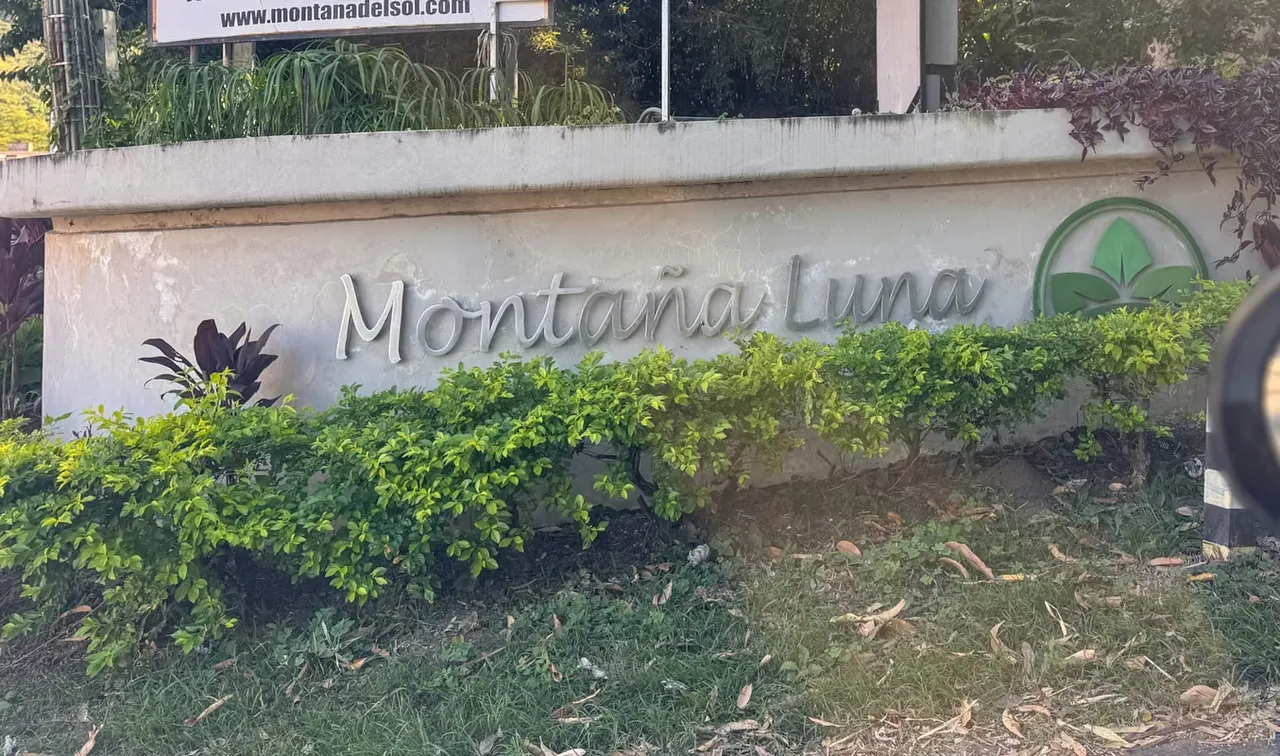 HOUSE FOR SALE – MONTAÑA LUNA CONDOMINIUM, RÍO ORO, SANTA ANA, AMAZING VIEW