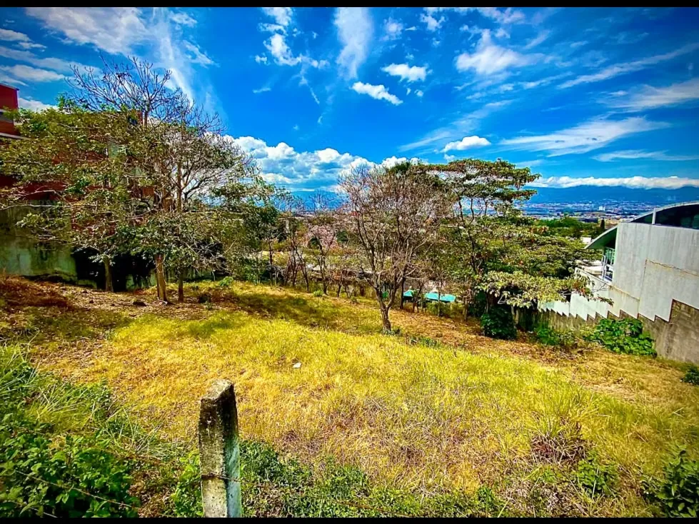 Espectacular Lote en venta de 2236m2, con vista San Rafael Escazu.