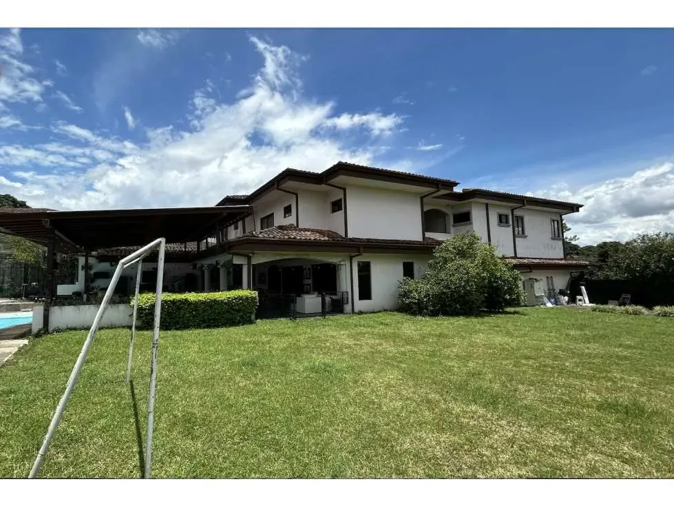 Venta de Hermosa Casa de Lujo, Condominio Los Hidalgo, Santo Domingo de Heredia — photo 5