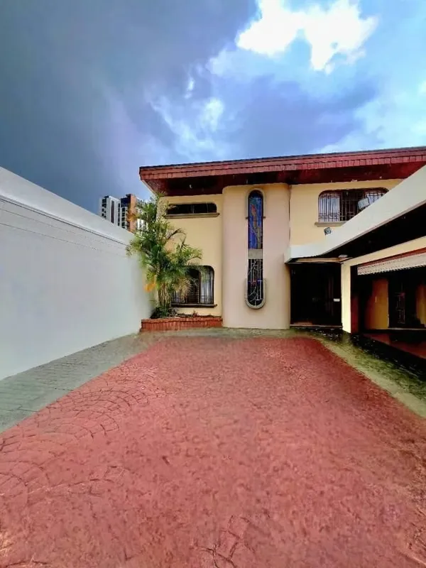 Venta de Casa Nunciatura Rohrmoser San José