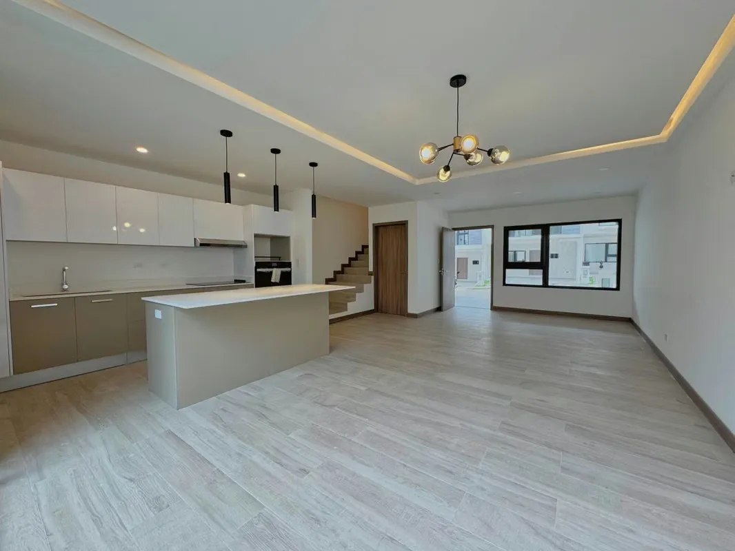 HOUSE FOR RENT IN SANTA ANA URBANO