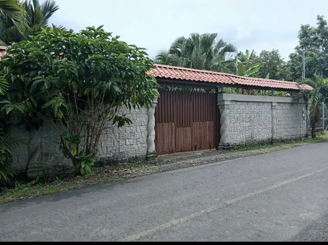 This flat topography lot of 976 m2, Front: 19m, Background: 51m. is located in the beautiful town of La Palma, in the ...