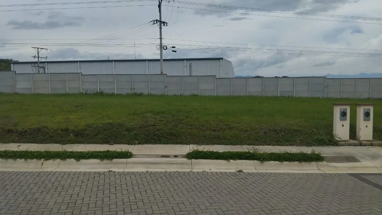 Lot for sale in Puente Piedra Grecia