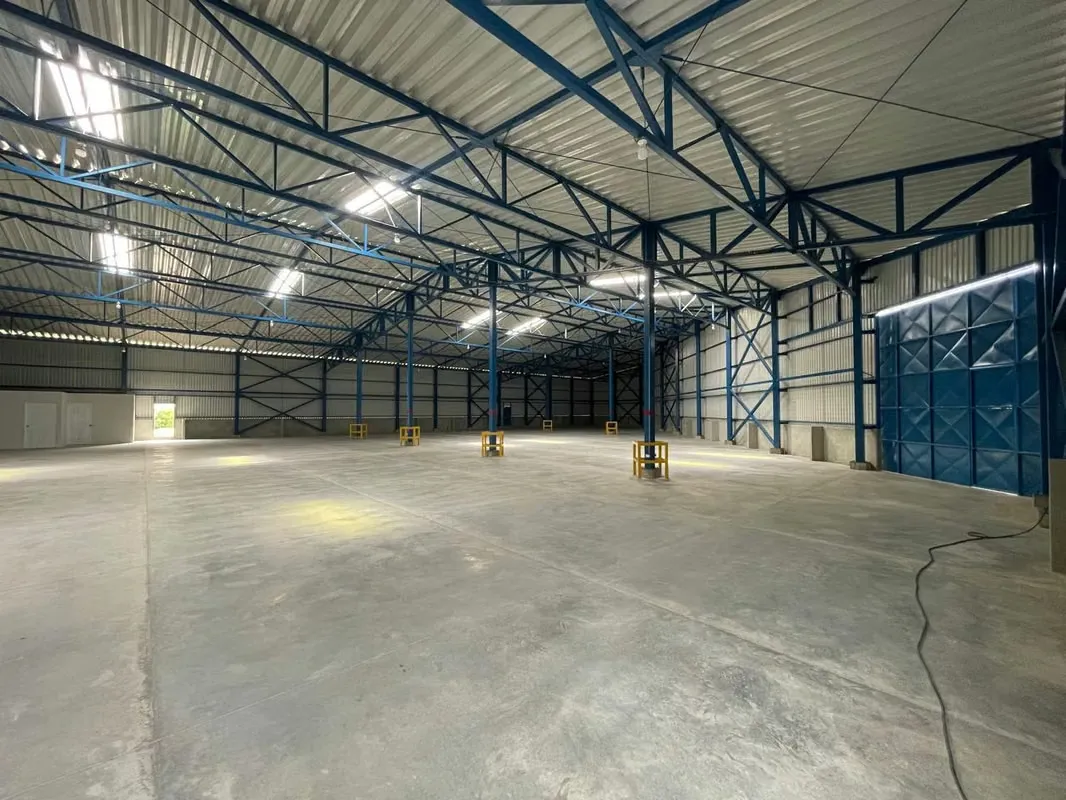 Alquiler de bodega en zona industrial, Ochomogo 5836