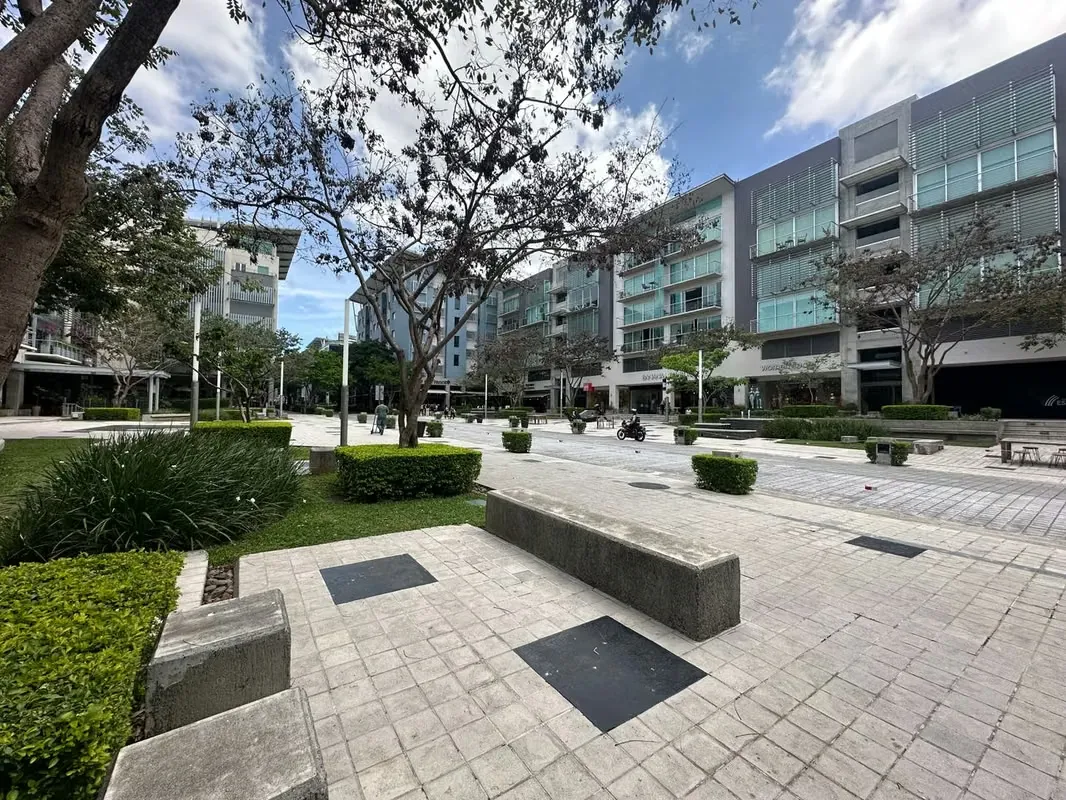 SE VENDE EXCLUSIVO LOFT AMUEBLADO EN AVENIDA ESCAZU