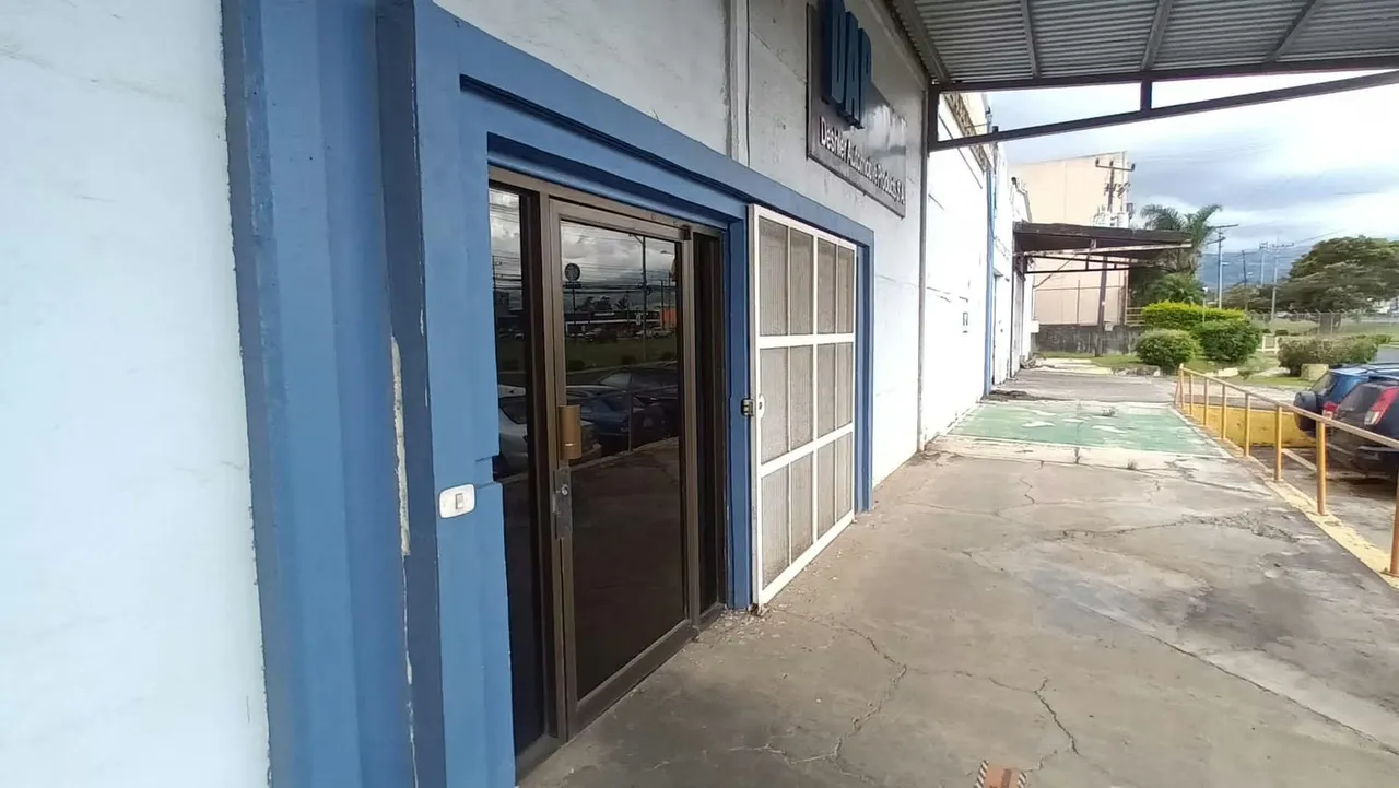 Oportunidad de Inversión en Activo Estratégico de Alto Rendimiento En venta, nave industrial de 3,446.09 m² estratégicamente ubicada en la Zona idustrial, Cartago un centro de ...