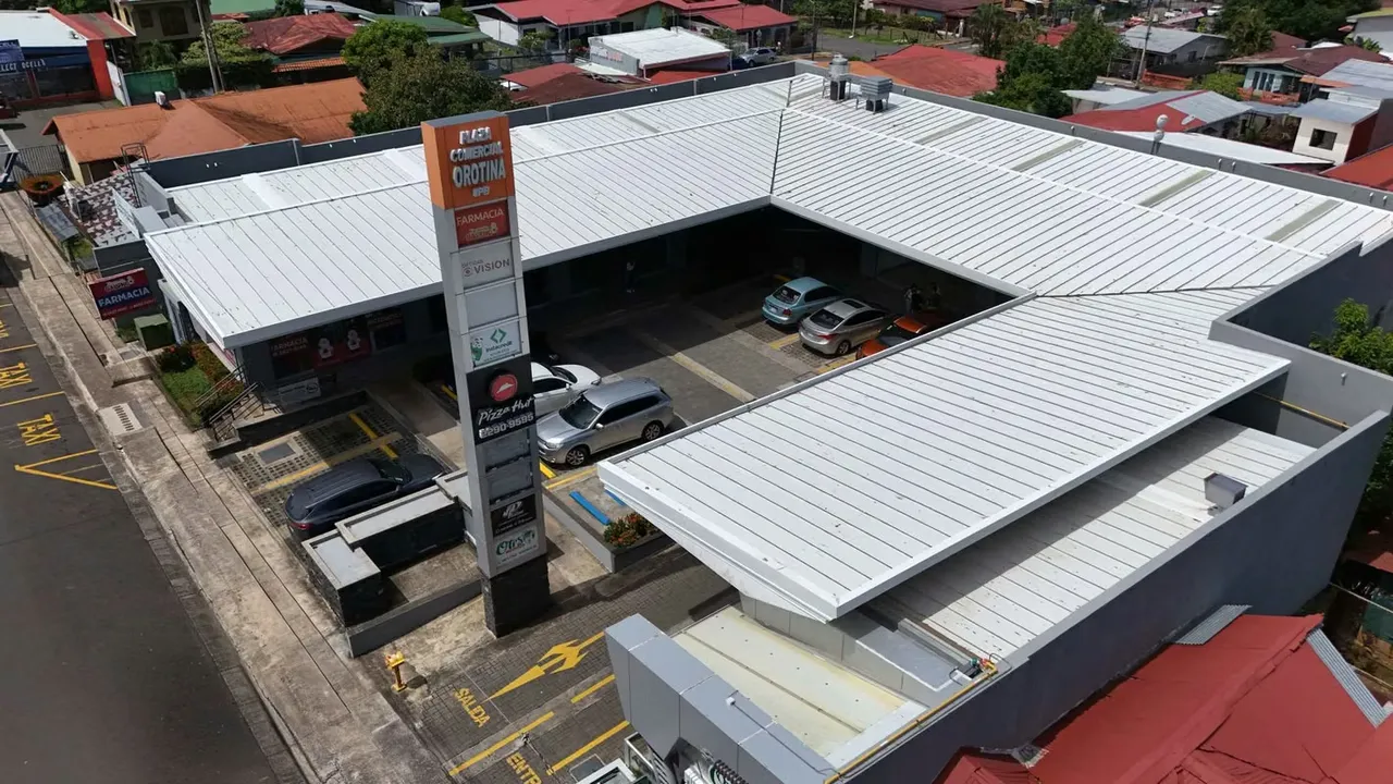 IPB Plaza Comercial Orotina local # 3