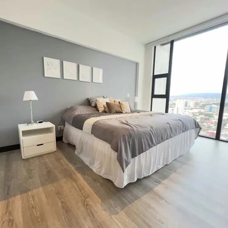 Se alquila apartamento en Sabana Norte