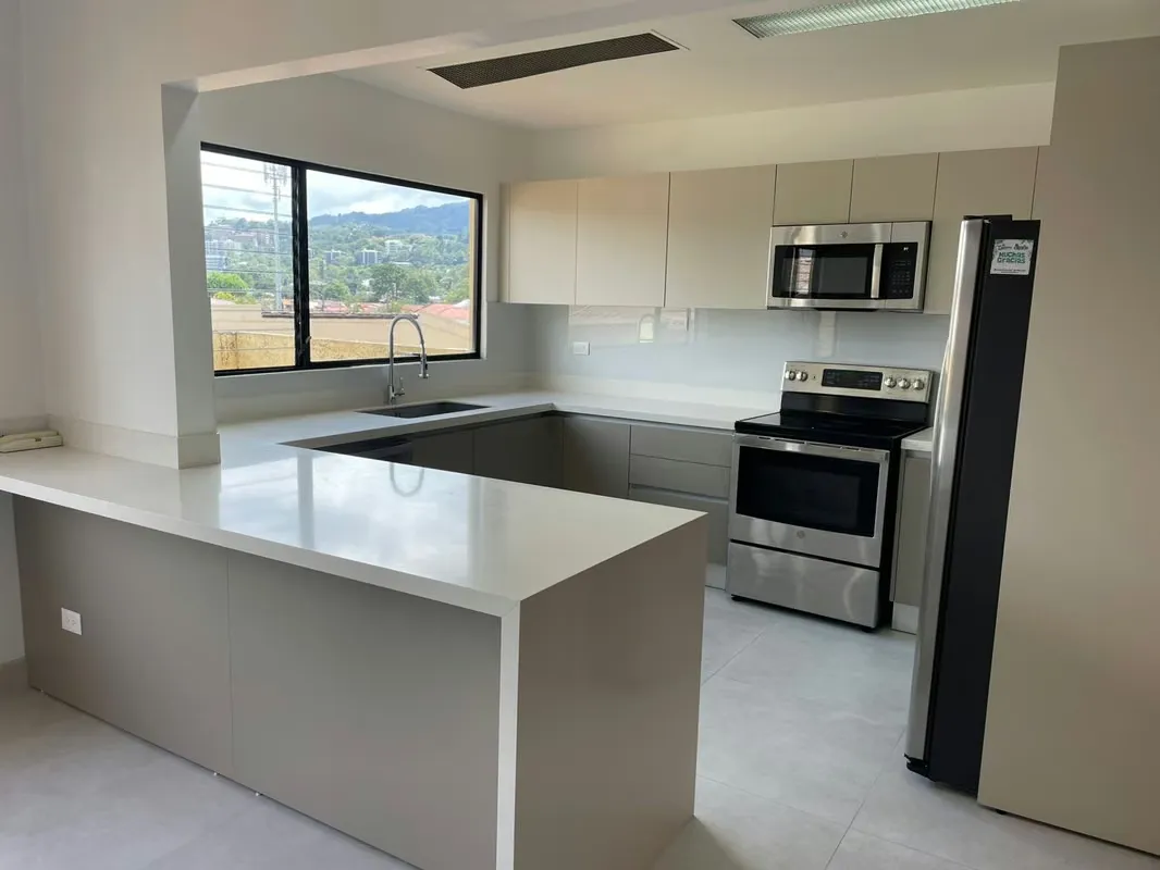 Venta de apartamento con linea blanca en Trejos Montealegre