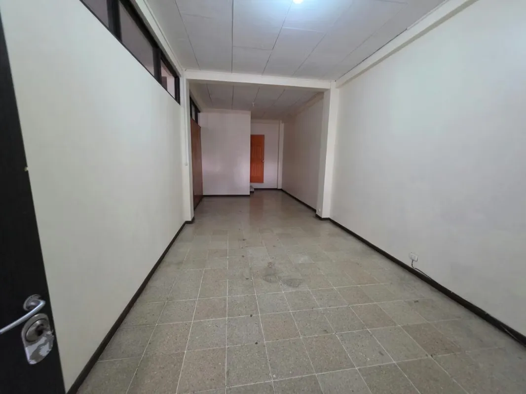 Commercial Building for Sale – Rohrmoser