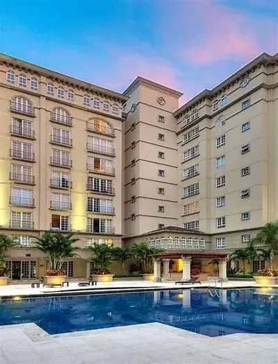 ¡En alquiler! Condominio Amueblado en Cortijo Los Laureles – $2,200