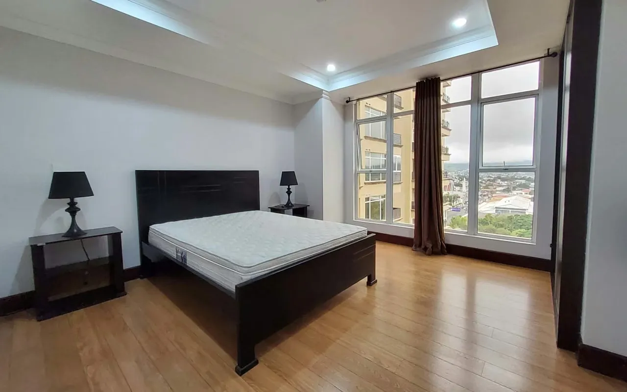 Apartment for rent – Torres del Lago, Sabana Sur