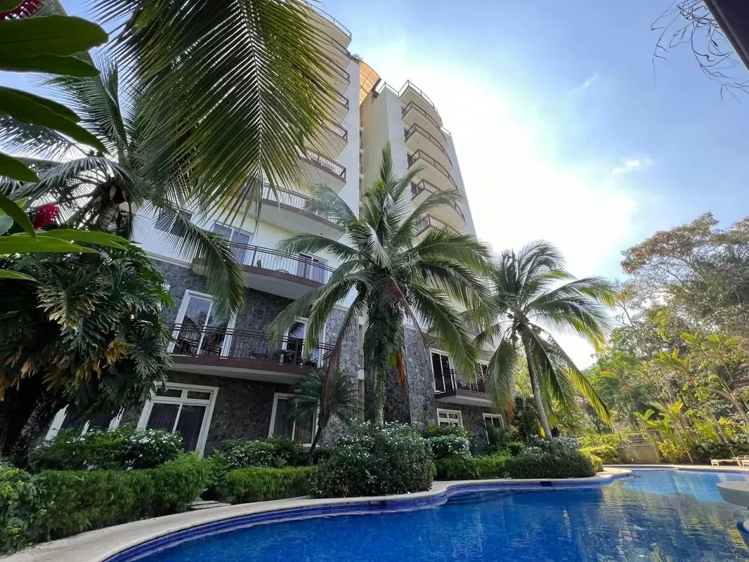 Apartment for sale in Herradura, 5862