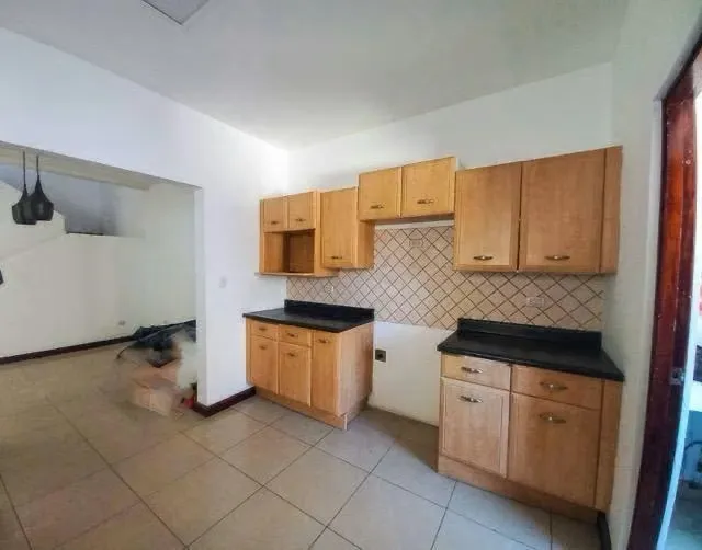 Casa en alquiler – Rohrmoser, Geroma