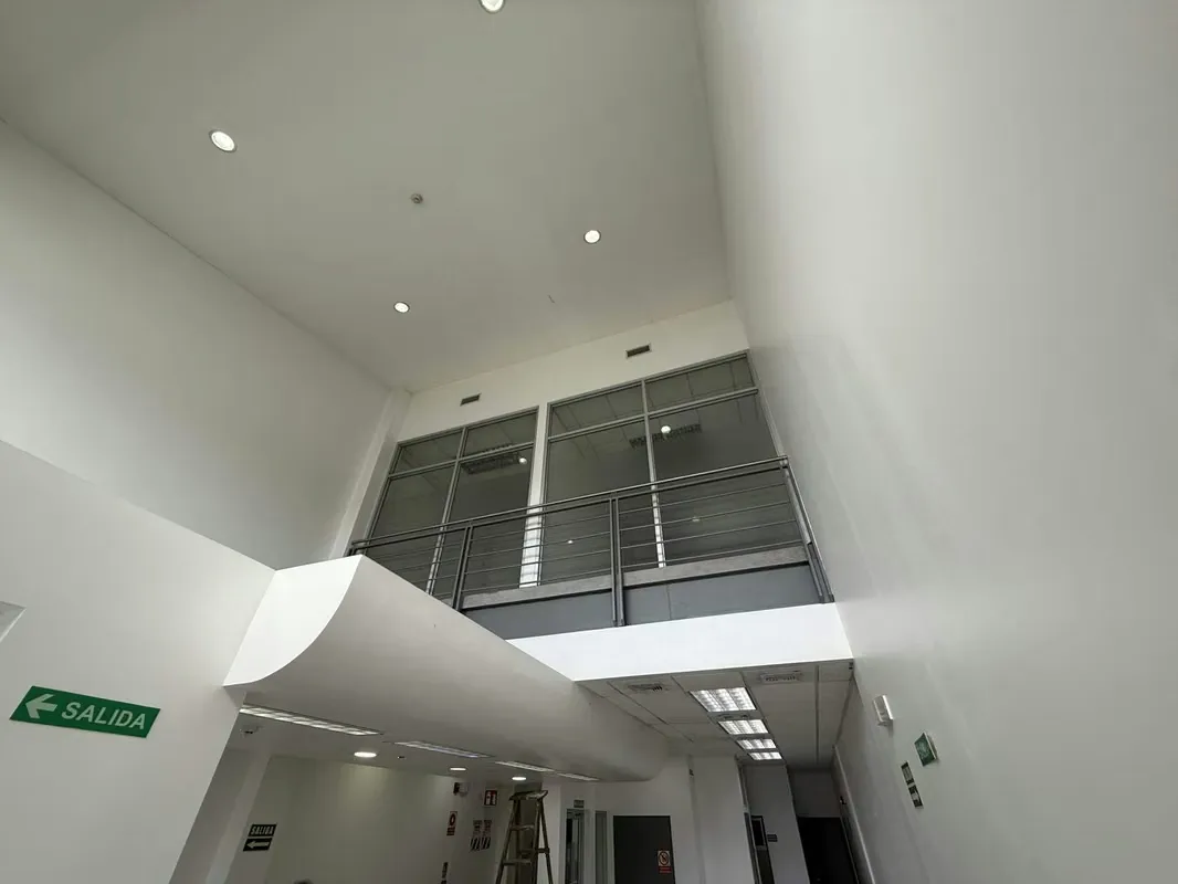 192 m2 total (128 m2 first level plus 64 m2 second level) — photo 3