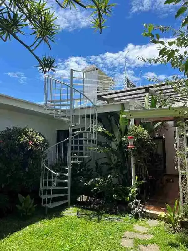 For Sale Character-Filled One-Story Home in Prime Escazú Location - No HOA