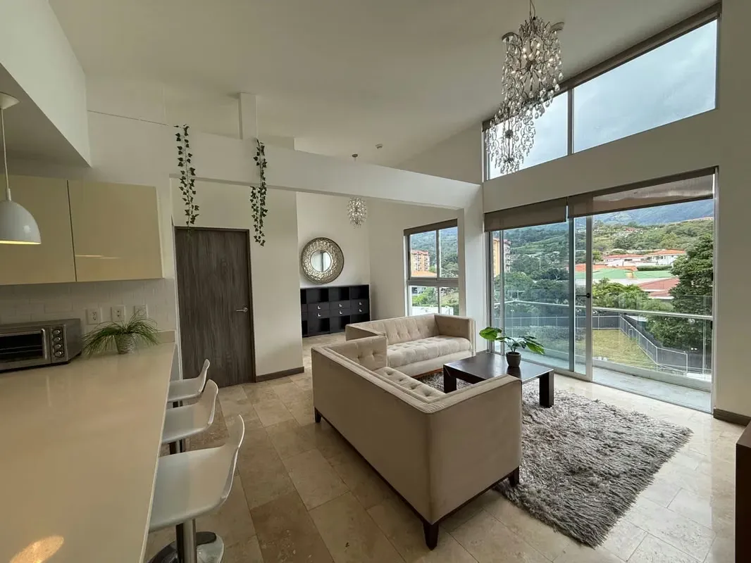 Imagínate vivir en este precioso apartamento en Escazú.