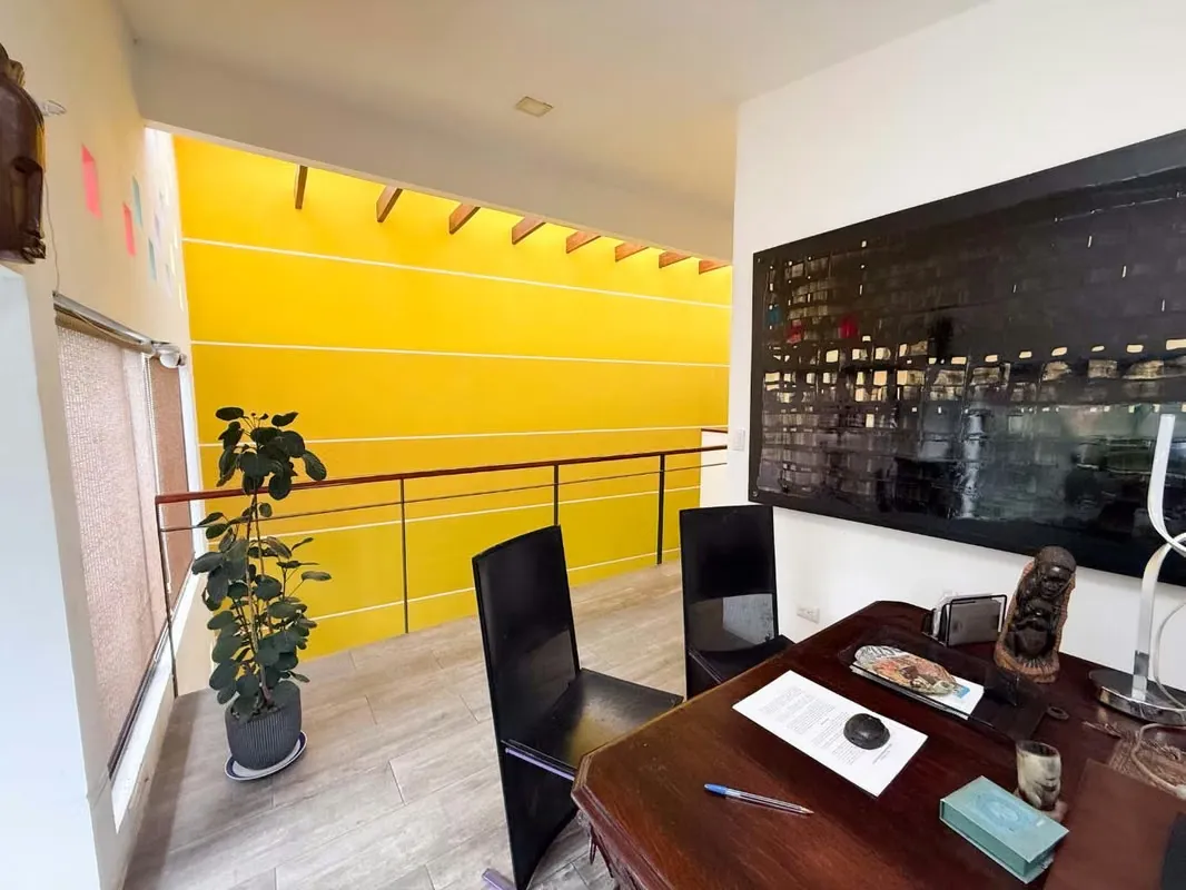 Located in one of the most exclusive and high-value residential areas of western San José, San Rafael de Escazú offers a peaceful environment, cool mountain climate, and close ... — photo 2