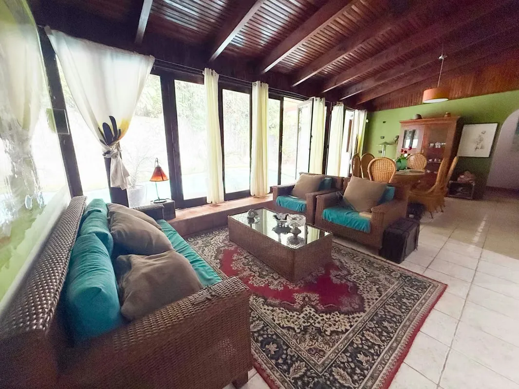 Located in one of the most exclusive and high-value residential areas of western San José, San Rafael de Escazú offers a peaceful environment, cool mountain climate, and close ... — photo 4
