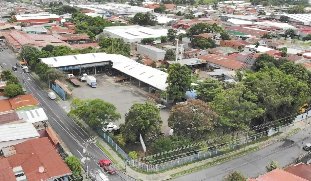 Venta de Propiedad  Comercial en Pavas