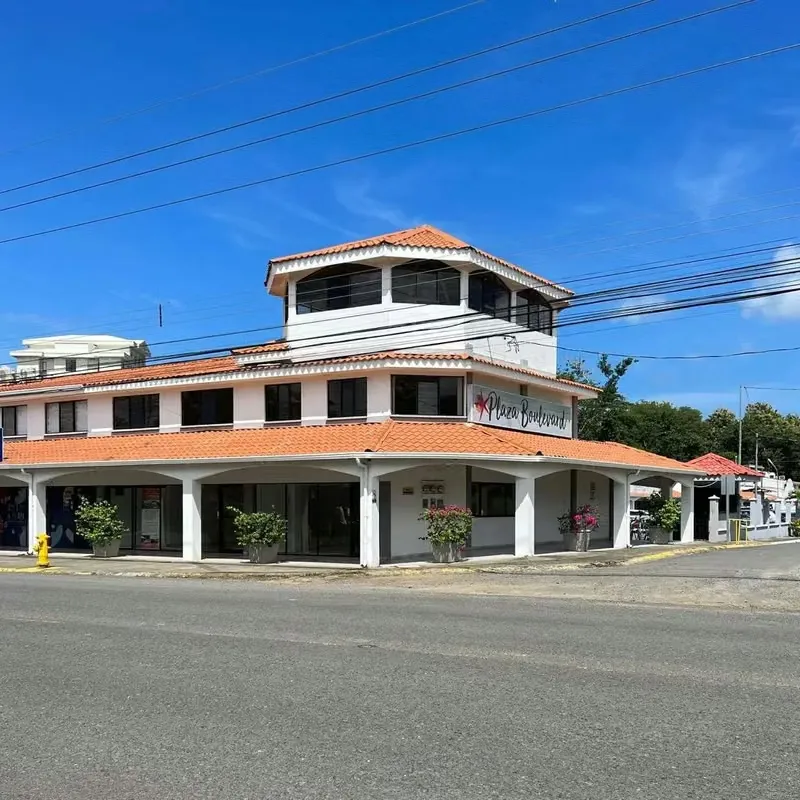 Edificio Comercial en Venta en Jacó | Ubicación en Plaza Boulevard