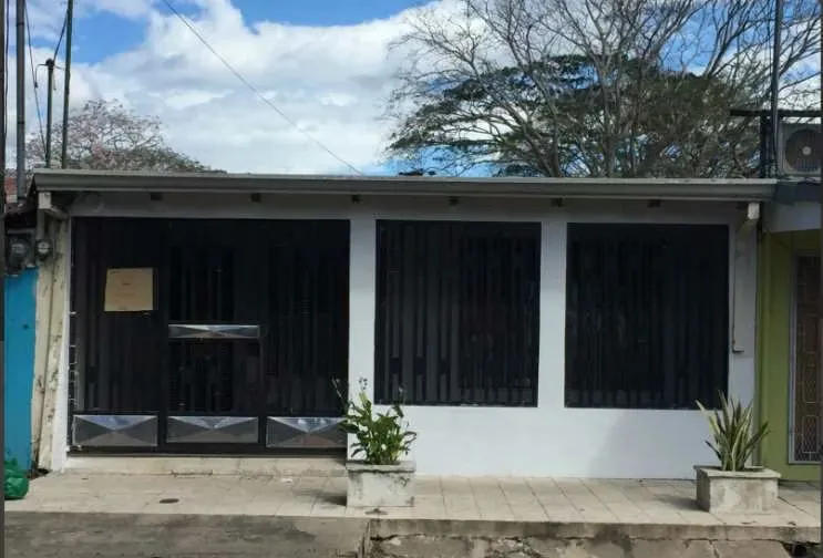 Looking for a unique opportunity in a growing community? El Roble, Puntarenas has seen steady development in recent years, with improvements in infrastructure, access to shops, schools, ...