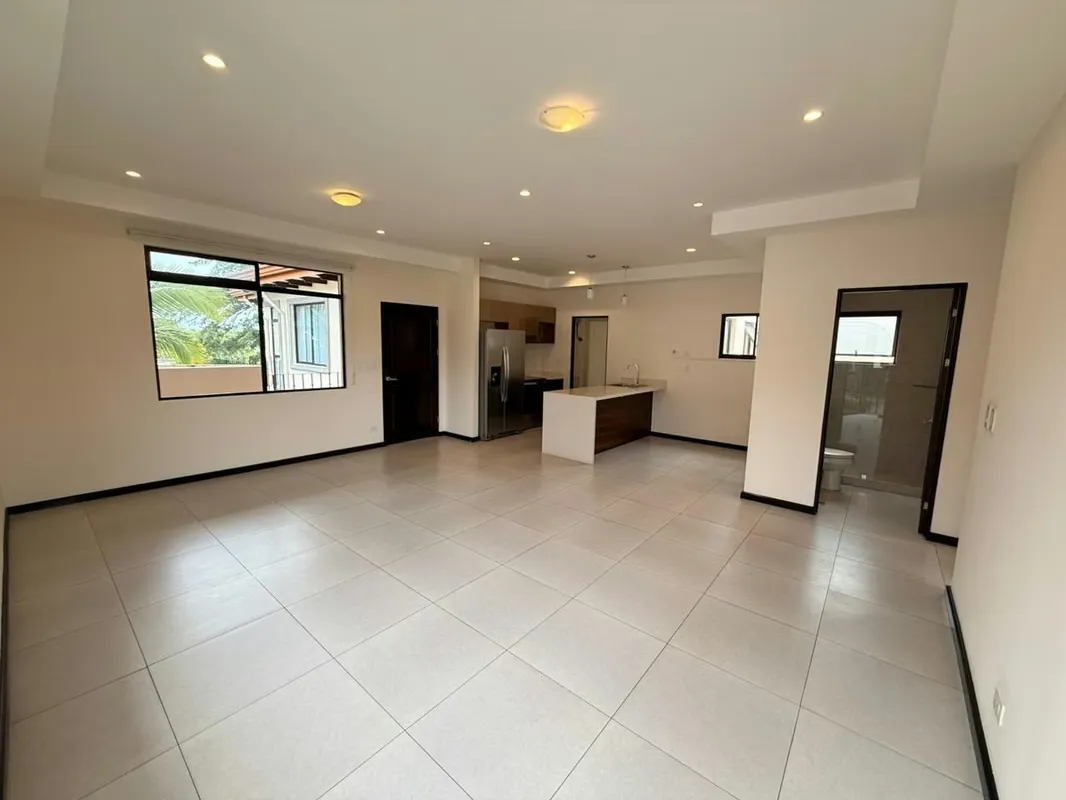 APARTMENT FOR RENT IN RIO ORO, SANTA ANA*