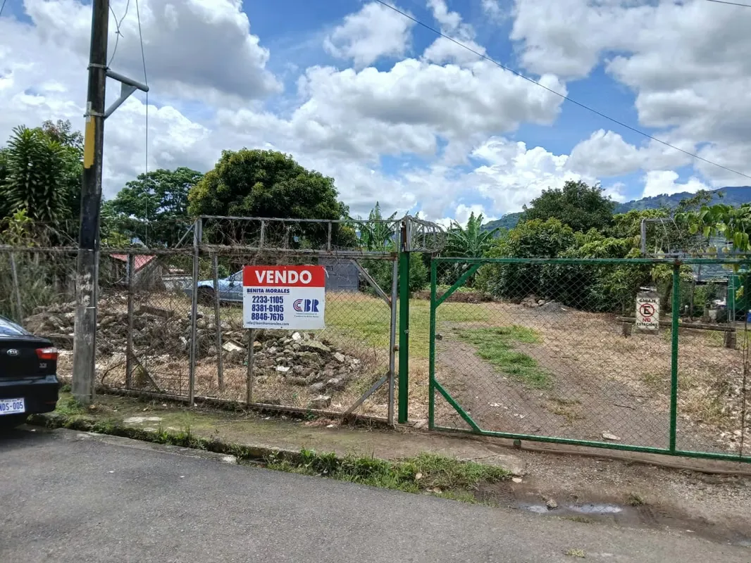 Terreno en venta en San Sebastián, USO DE SUELO MIXTO