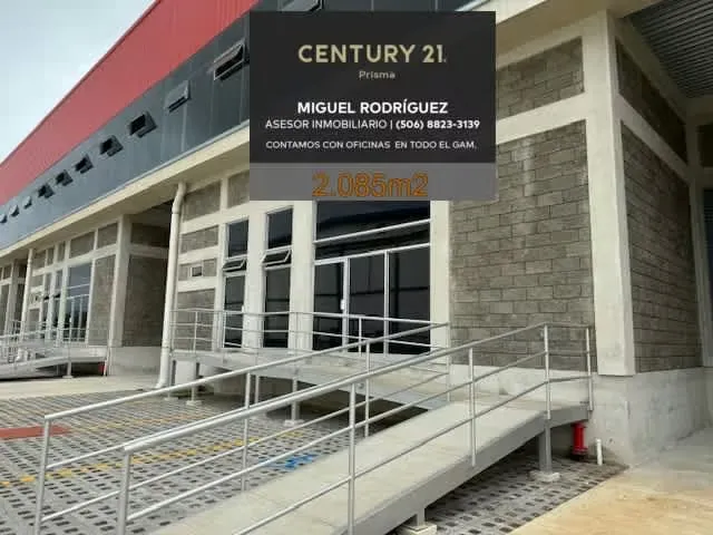 **IMPORTANT: Warehouse under construction. Delivery 6 months after signing the contract**