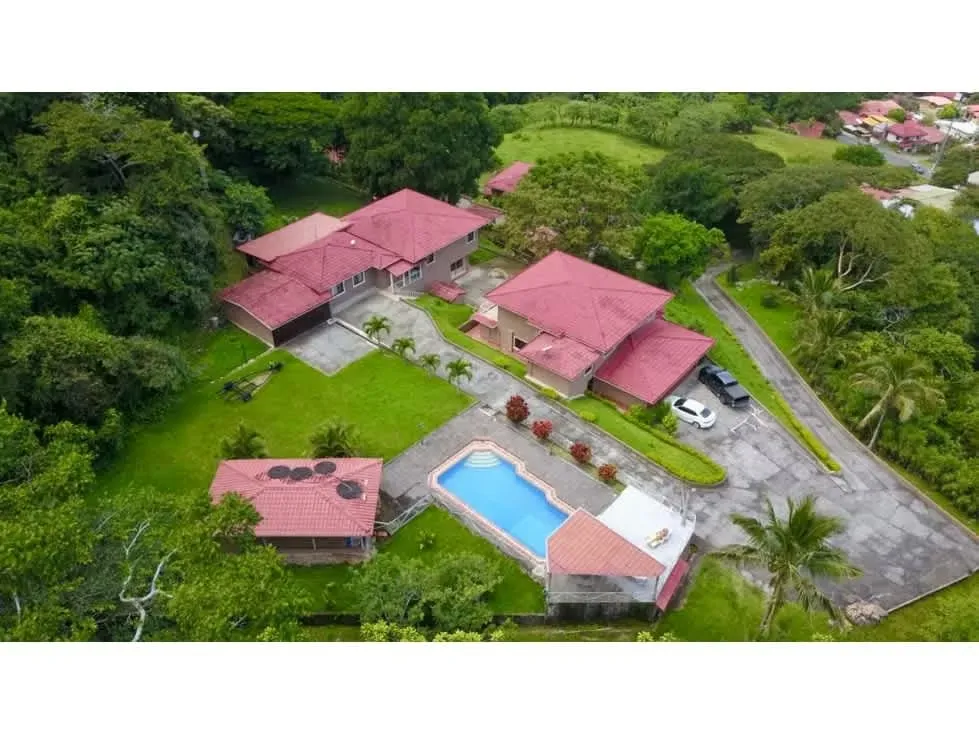 ¡Exclusiva finca en venta en Ciudad Colón – $1,400,000!