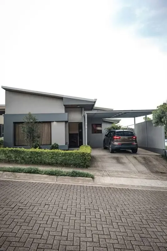 House for sale in Montezuma Condominium, Grecia