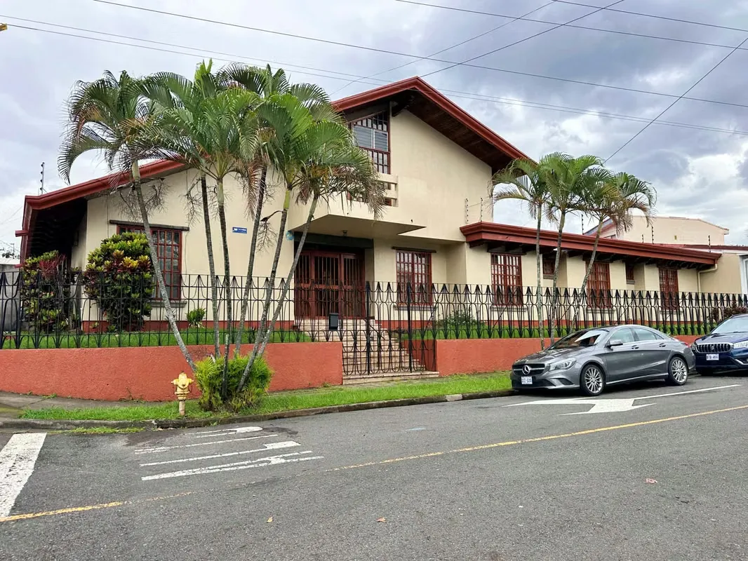 House for sale with mixed land use, La Tropicana, Alajuela. (FAU)