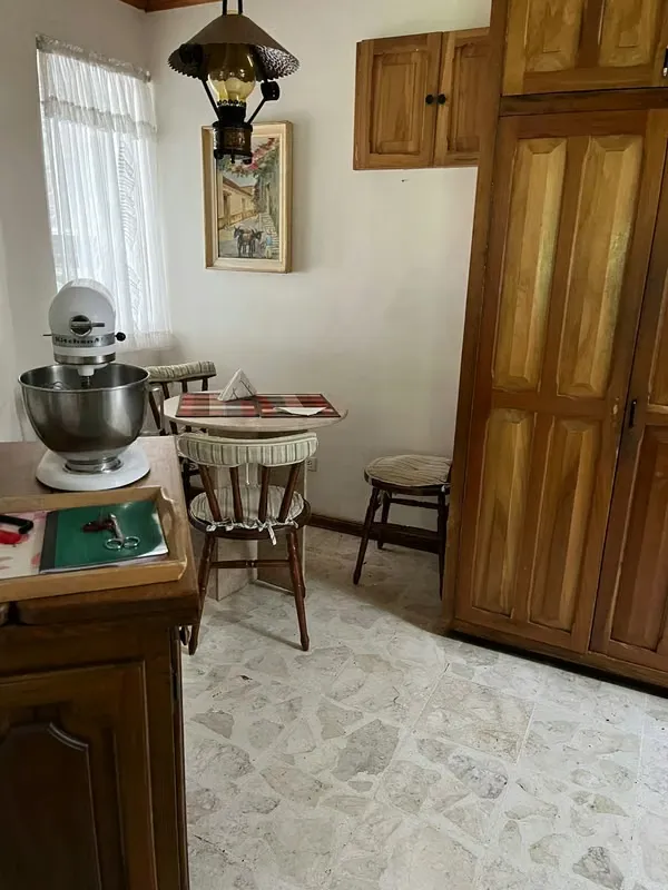 Ubicada en una de las zonas residenciales más cotizadas del este de San José, esta hermosa casa en condominio ofrece una excelente distribución, amplios espacios y un entorno seguro ... — photo 3