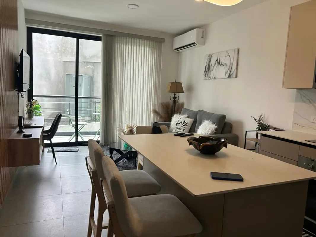 Alquiler de Apartamento tipo estudio en Pozos de Santa Ana con patio privado 500.000