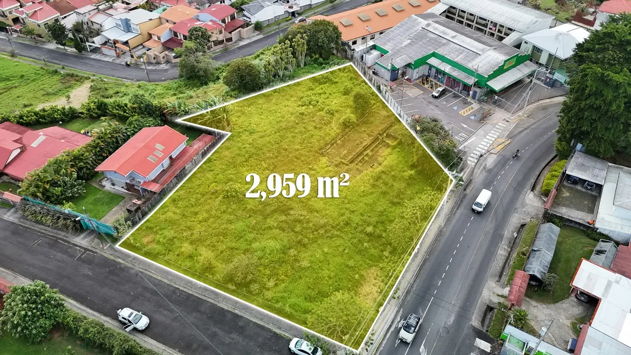 Located in San Rafael, Montes de Oca, this 2,959 m² corner lot represents a rare opportunity for medium-density residential development in one of the most consolidated urban areas of ...