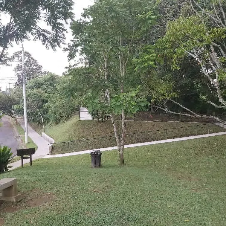 Located in San Rafael, Montes de Oca, this 2,959 m² corner lot represents a rare opportunity for medium-density residential development in one of the most consolidated urban areas of ... — photo 2