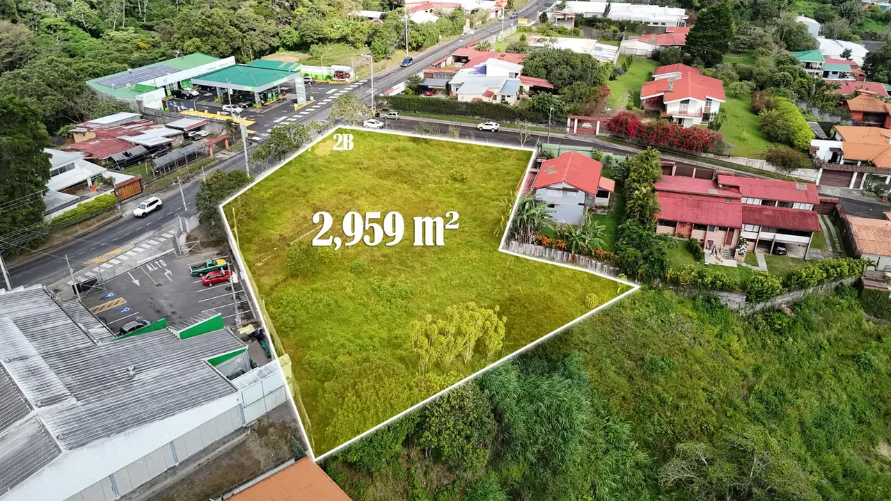 Located in San Rafael, Montes de Oca, this 2,959 m² corner lot represents a rare opportunity for medium-density residential development in one of the most consolidated urban areas of ... — photo 3