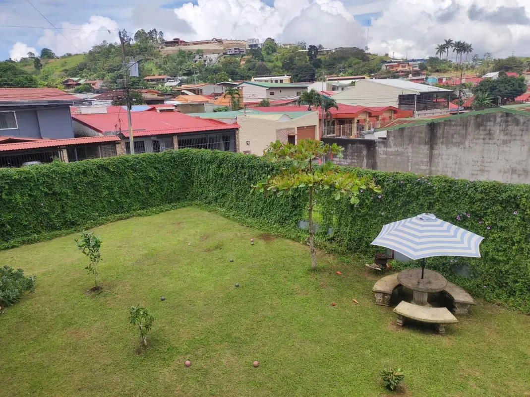 Aproveche la oportunidad de vivir en un lugar apacible, seguro y con cercanía a al centro de San ...