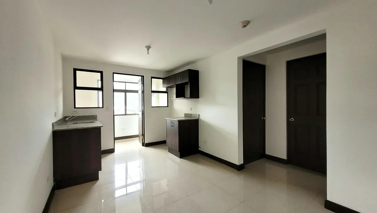 New apartment for rent, 2 bedrooms. Skyhouse Tower, Paso Ancho