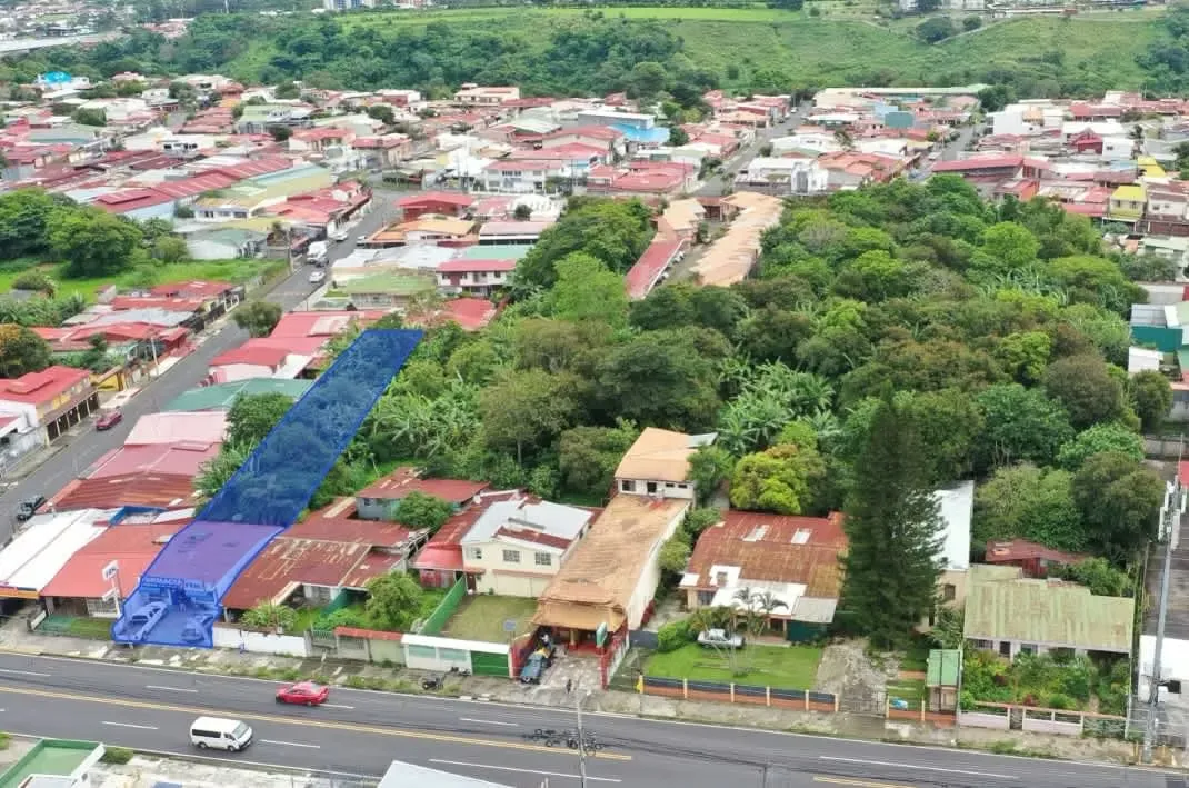Terreno de 1,030 m² en Tibás, frente al ICE
