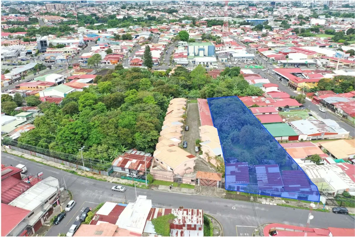 Terreno de 2,060.63 m² en Tibás, frente al ICE