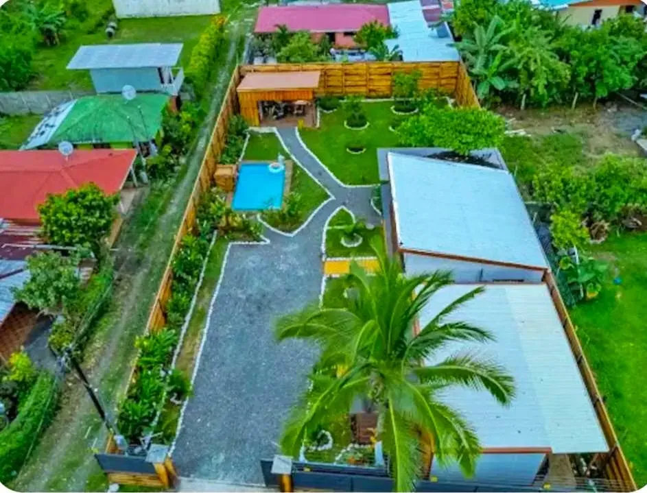 This is an incredible investment opportunity, ready to generate income from day one. Located just 5 minutes from downtown La Fortuna—one of Costa Rica’s most visited ..., photo 3