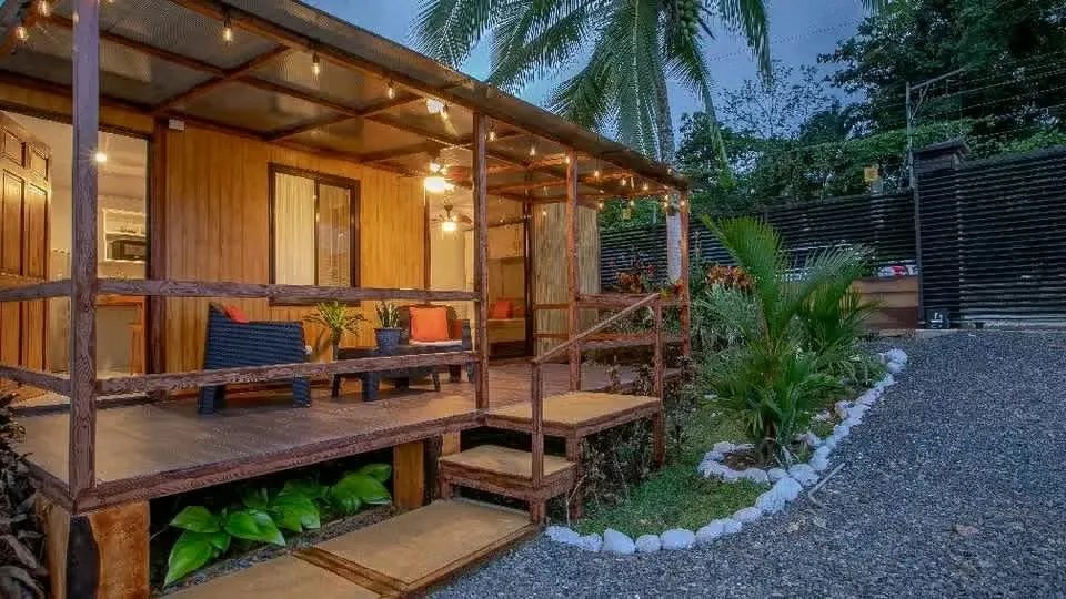 This is an incredible investment opportunity, ready to generate income from day one. Located just 5 minutes from downtown La Fortuna—one of Costa Rica’s most visited ..., photo 4